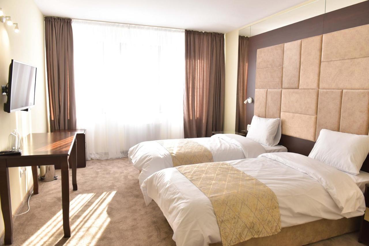 Family Hotel The View & Spa Tsigov Chark Exterior photo